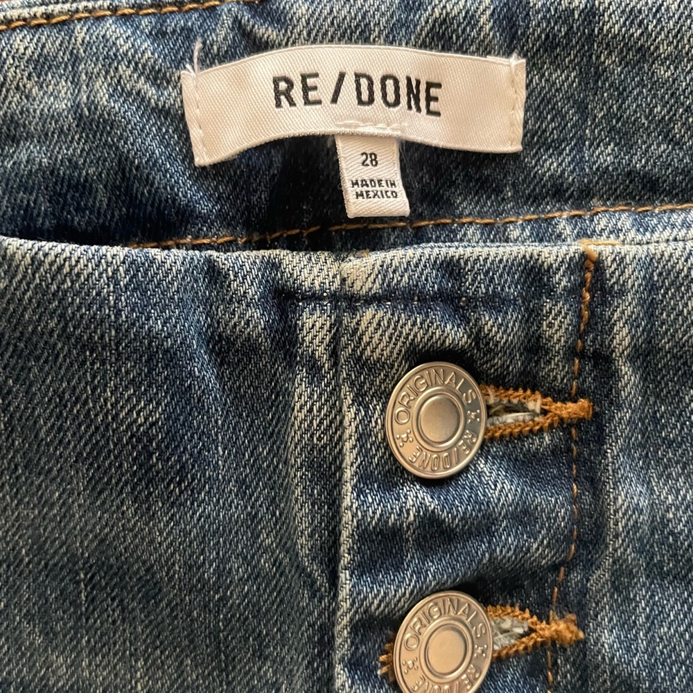 Re/Done Originals Button Front Crop Boot in Riot - Picture 5 of 7